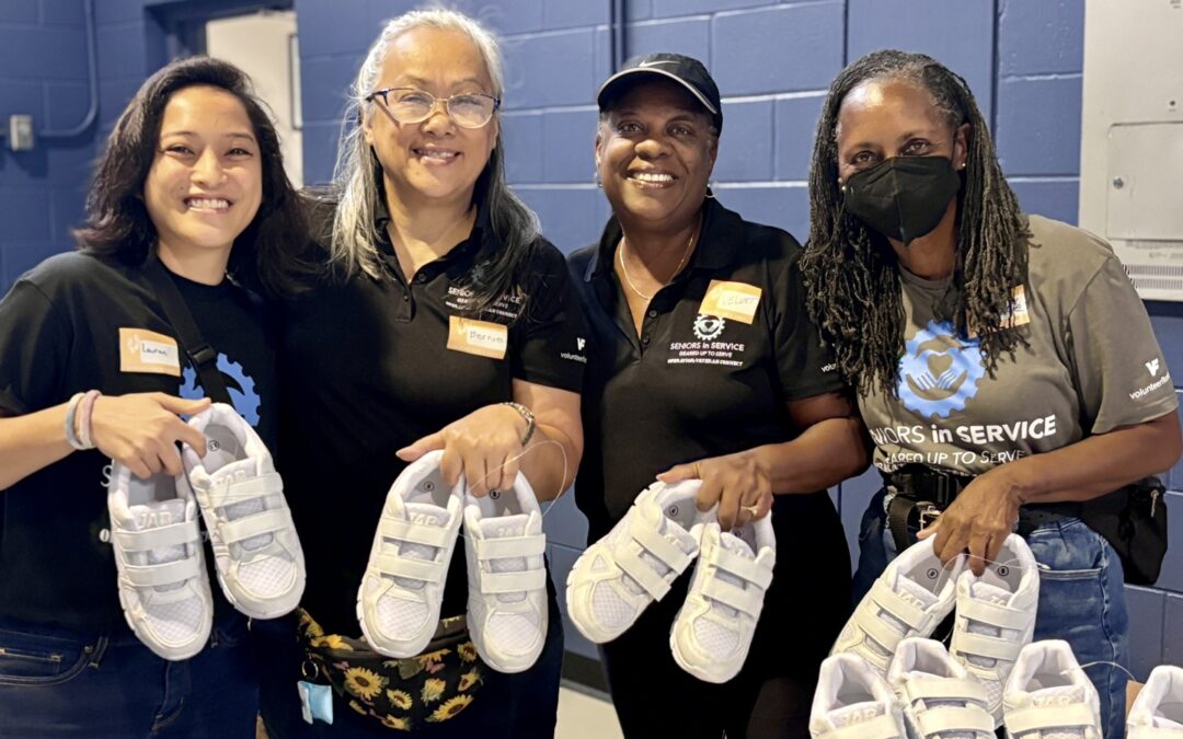 176 Seniors Have Happy Feet and Happy Hearts! 
